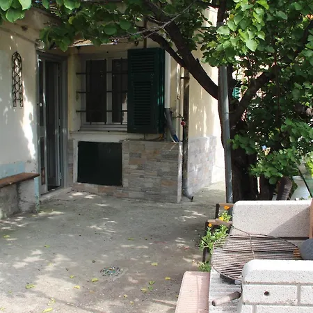 La Casa Del Nespolo - Garden Country House In Town Ferienhaus